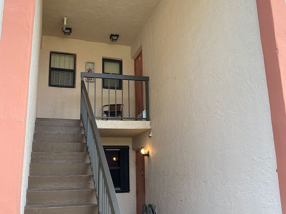 entry second floor no elevator