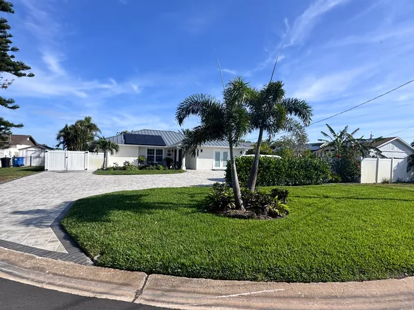 3353 Coquina Key Dr SE, Saint Petersburg, FL 33705