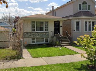 6305 W Waveland Ave, Chicago, IL 60634