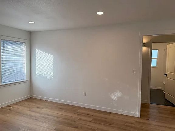 4th image of 1903 5th St
