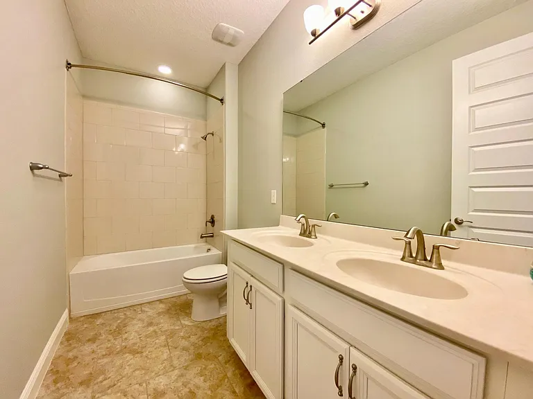 16238 Wind View Ln — Photo 18