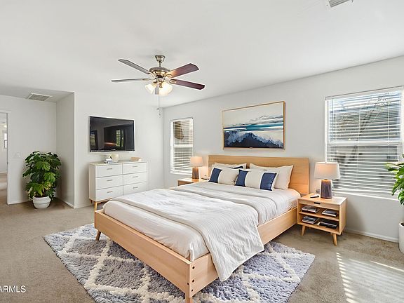 4th image of 1033 S DEERFIELD Lane
