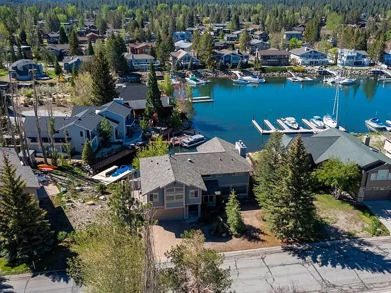 314 Beach Dr — Photo 44