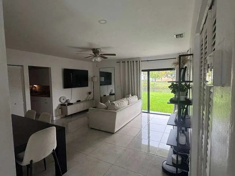 4400 SW 131st Ave — Photo 16