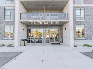 34 Norman St #404, Brantford, ON N3R2Y1
