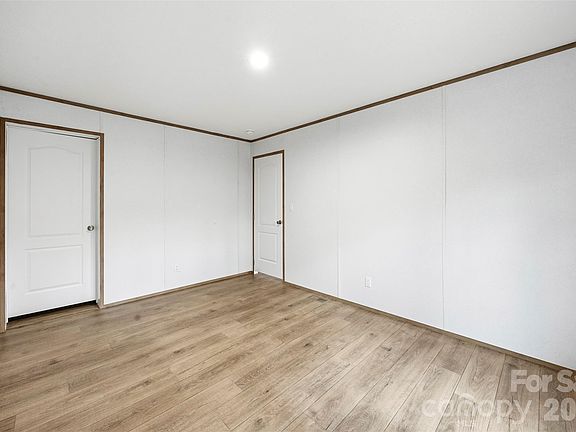 5th image of 138 Key West Ln