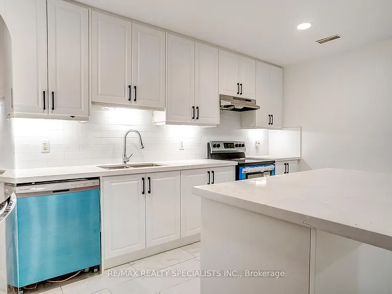 4 Garrow Ave #1 — Photo 12