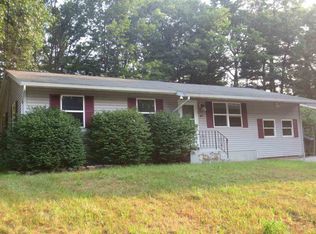 64 Trottingham Rd, Saratoga Springs, NY 12866