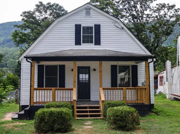 1534 Maple Ave, Buena Vista, VA 24416