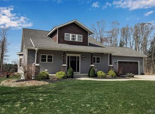 7056 Center Rd, West Falls, NY 14170