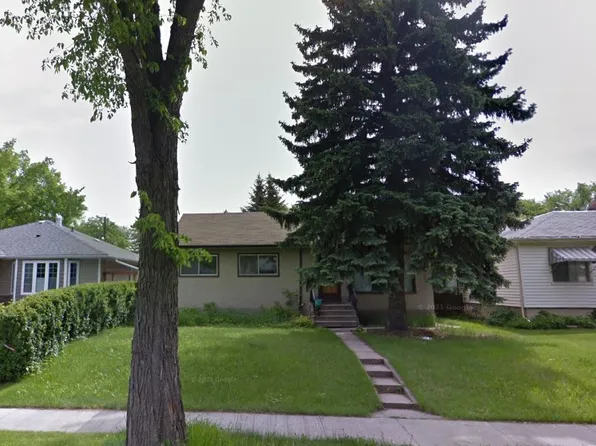 8639 80th St NW, Edmonton, AB T6C 2S8