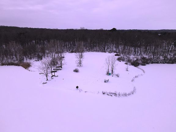 5th image of E Howe Rd