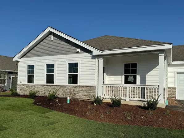 1104 Williamsburg St, Pingree Grove, IL 60140