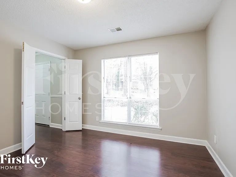 6904 Passeres Ct — Photo 16