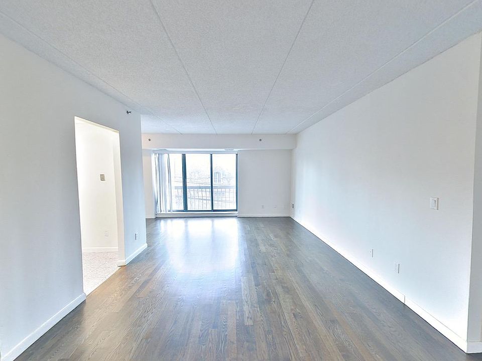 2nd image of 35 Allenwood Rd #3N
