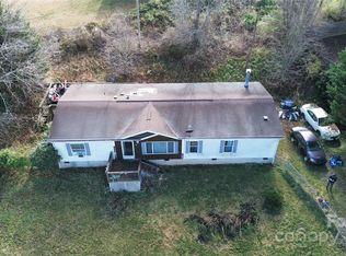 21 Cross Winds Dr, Leicester, NC 28748