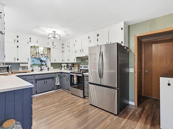 4th image of 317 Deronda St