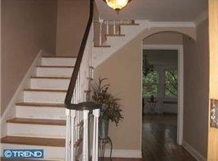 821 Pardee Ln, Wyncote, PA 19095