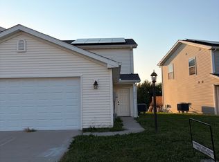 3312 Boulder Ridge Dr, Champaign, IL 61822