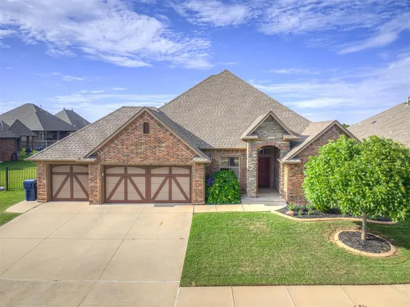 13213 NW 2nd St, Yukon, OK 73099