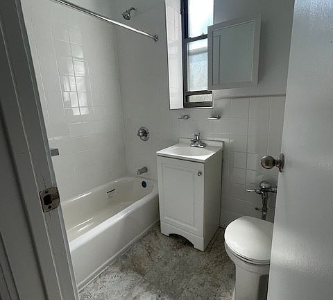 5th image of 41-21 54th St #3B