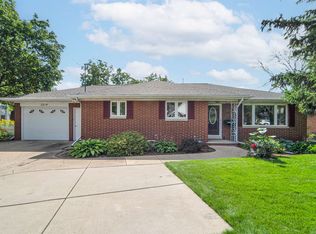 3219 S Webster Ave, Green Bay, WI 54301