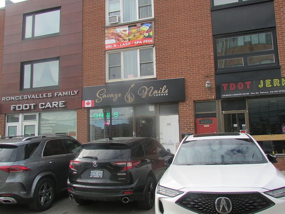 1st image of 24A Roncesvalles Ave Floor 3