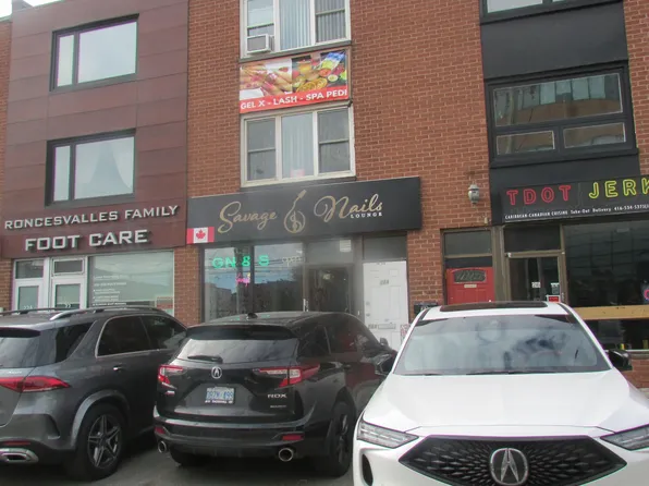 24A Roncesvalles Ave Floor 3, Toronto, ON M6R 2K3