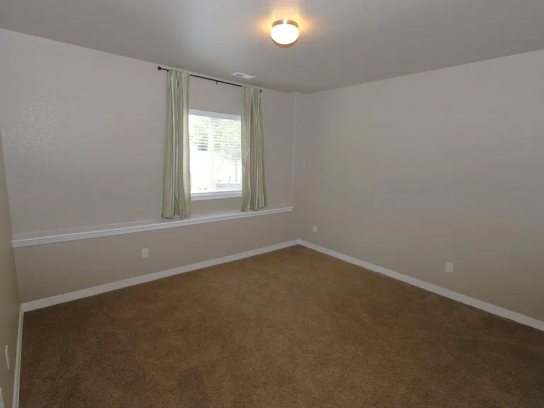 5651 Majestic Dr — Photo 15