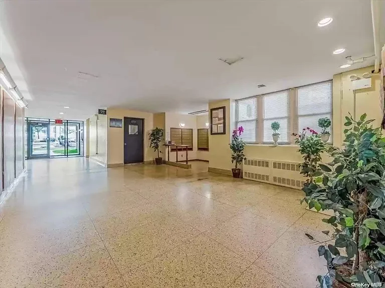 1430 Seagirt Blvd #5D — Photo 9