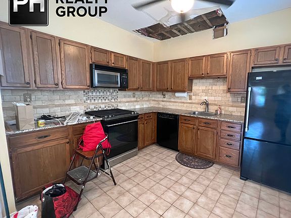3rd image of 15 Ralph Piteri Ter APT 1
