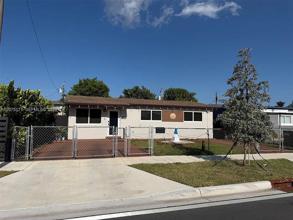 1st image of 4585 E 9th Ln