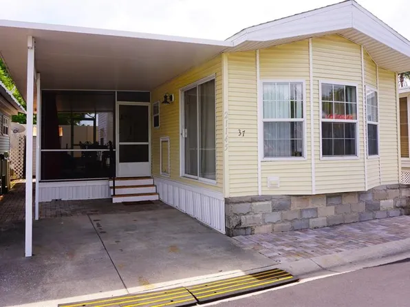 21145 Lazy Days Cir, Lutz, FL 33558