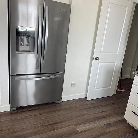 5242 Riverside Dr — Photo 21