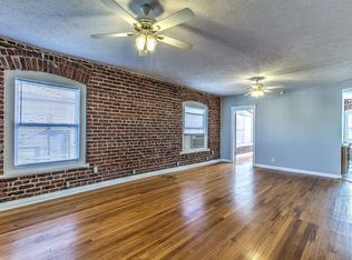 315 S 27th Ave APT 4, Omaha, NE 68131