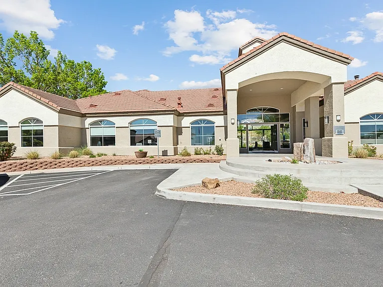 Leasing Office