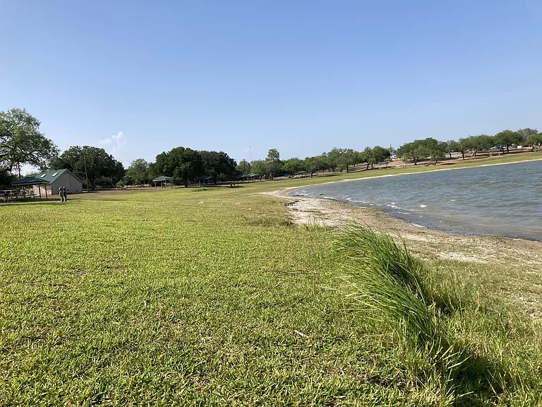 Lake St — Photo 19