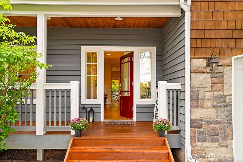 5th image of 19028 37th Avenue NE