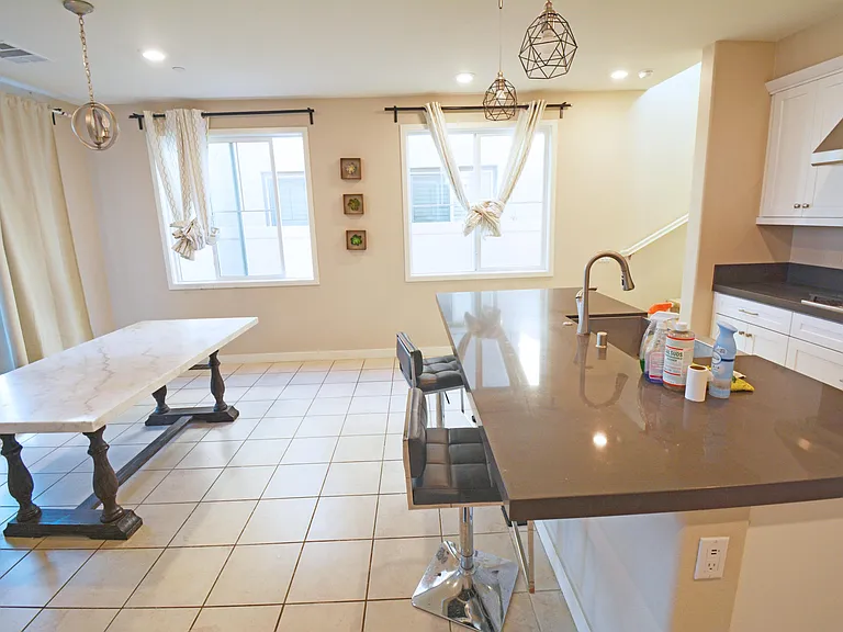 42 Gable Ct — Photo 5