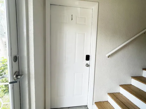 8345 Byron Ave #1, Miami Beach, FL 33141
