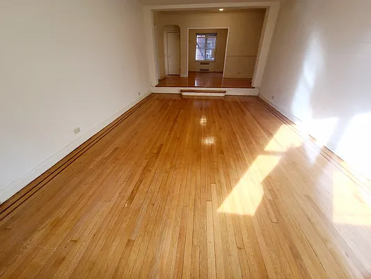 Rented by Metro Garden Realty NYC | media 22