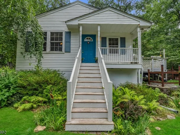 72 Hillside Ter, Green Twp., NJ 07821