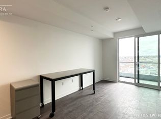 39 Mary St #1707, Barrie, ON L4N1S9