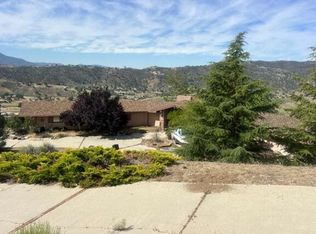 26800 Oakflat Dr, Tehachapi, CA 93561