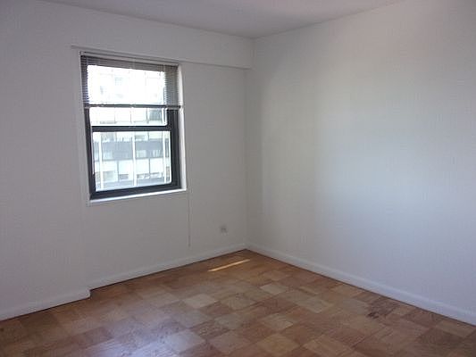 4th image of 330 E 46th St APT 12N