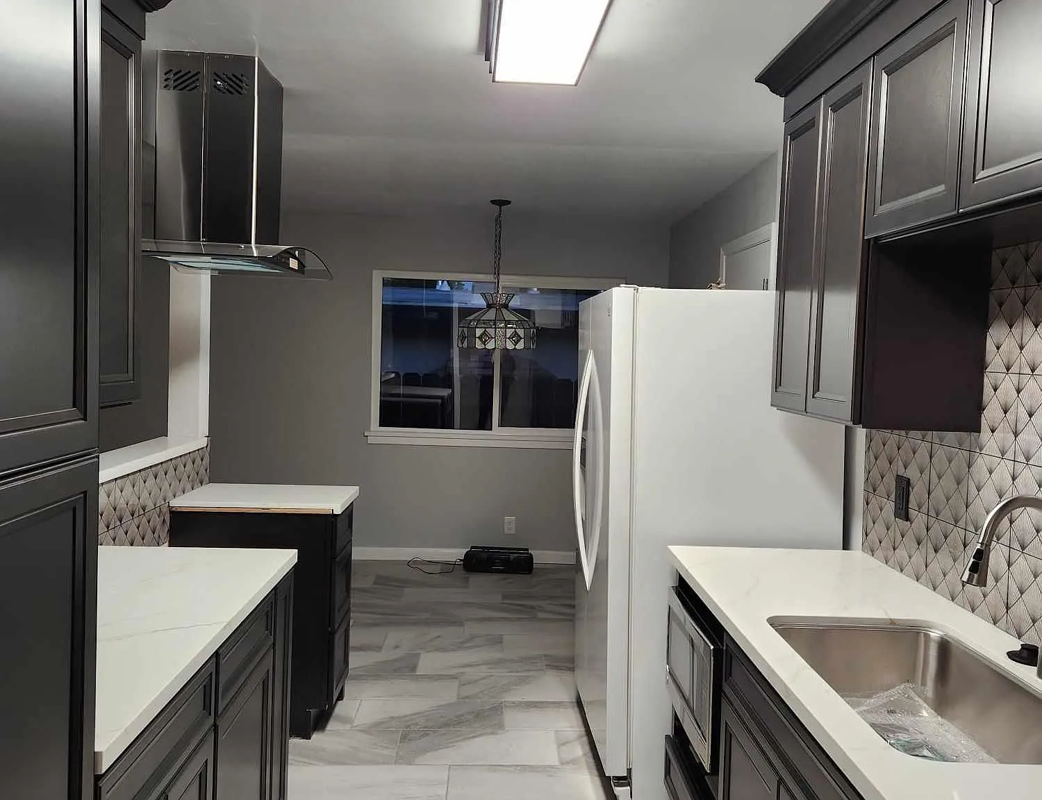 3 bed, 1012 sqft, $2,875 — Photo 3