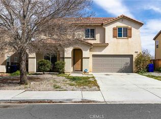 14761 Coachman Rd, Victorville, CA 92394