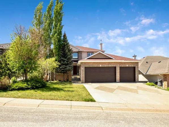 59 E Signature Hts SW, Calgary, AB T3H 3C1