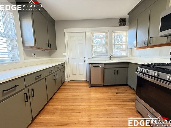 3rd image of 141 Edenfield Ave