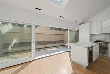 Rented by Nest Seekers International